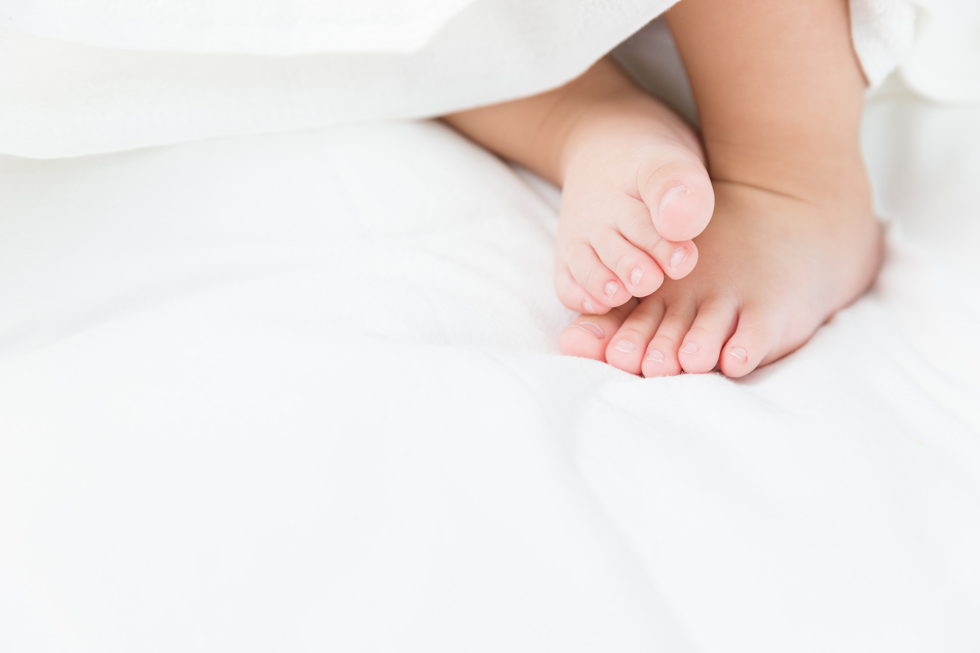 1630294094753423.jpg 攝圖網_501210369_banner_嬰兒腳特寫(企業商用).jpg