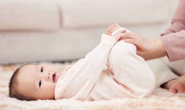 1643351509999729.jpg 攝圖網_501728696_給嬰兒寶寶撫觸按摩(企業商用).jpg